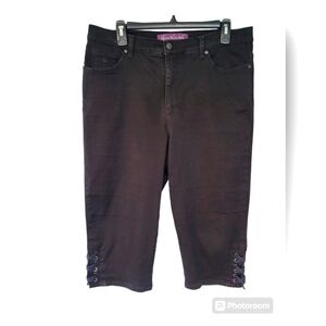 Gloria Vanderbilt women's black denim capris lace up accent at bottom size 14